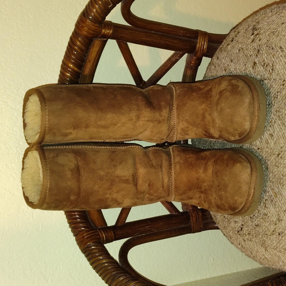 Ugg tall II boots chestnut size 7